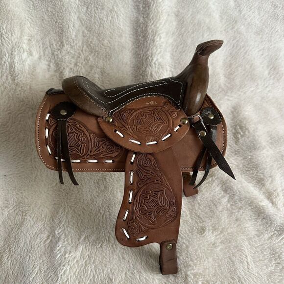 Realistic Tooled Miniature Small Leather Western Saddle 8” Long Doll Accessory - Picture 1 of 7